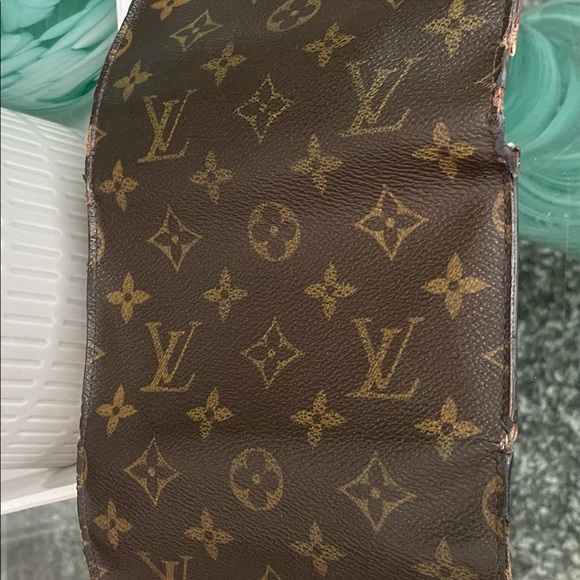 LV Monogram Trifold wallet - Picture 6 of 10